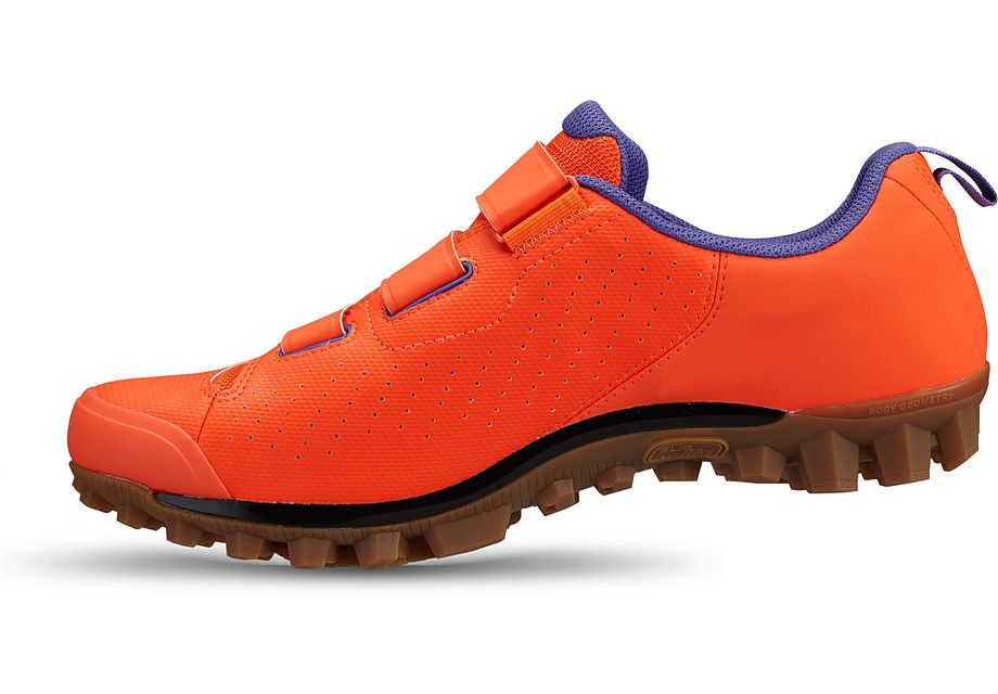 ec994fc1c14c0fdddd7a9edd077221bc