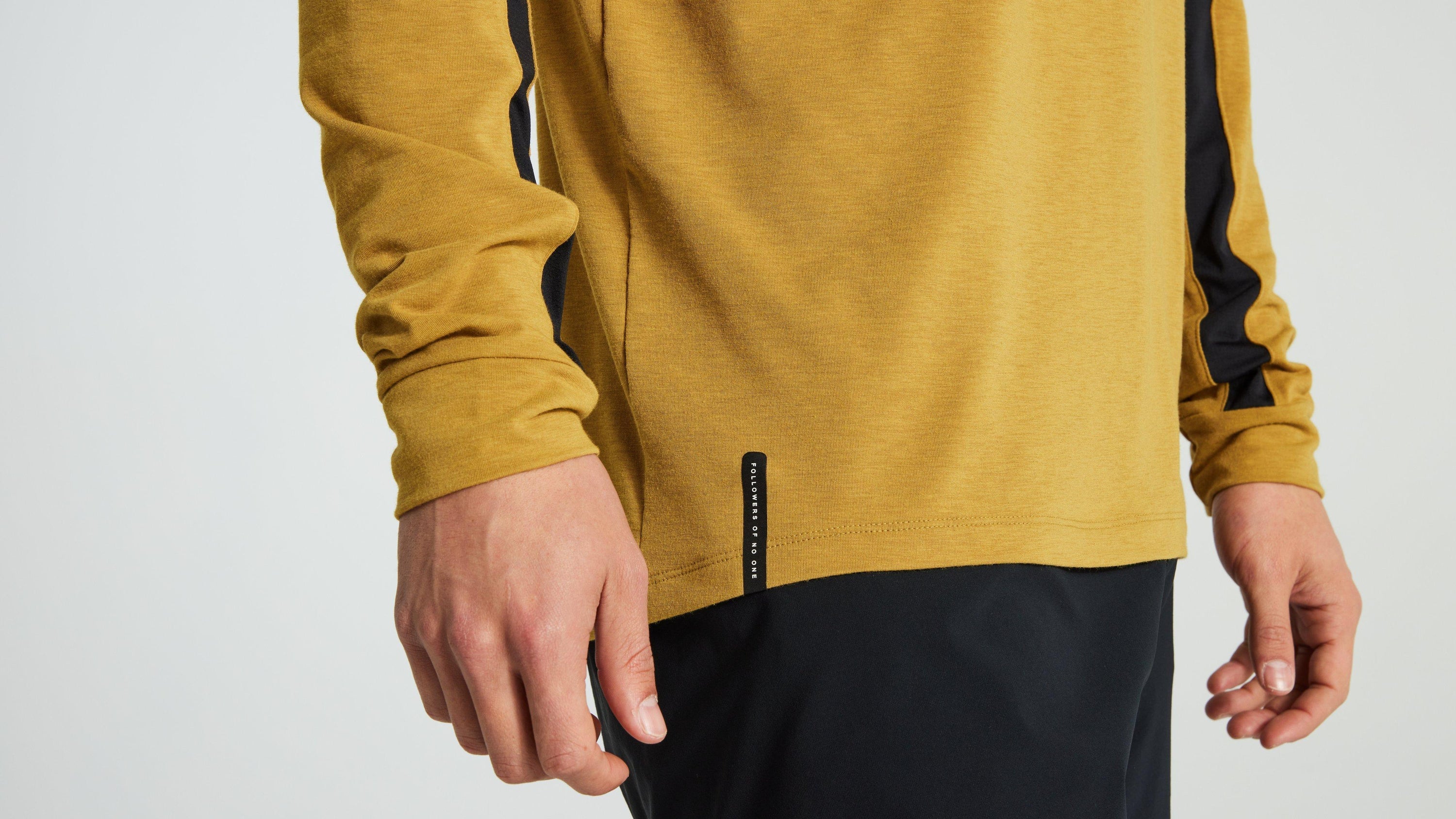 f9b9fe5c68cbf6cbcc820635720b5837