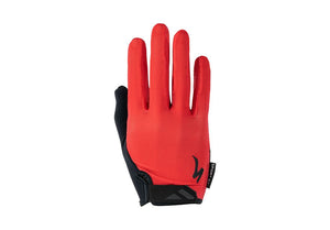 M / Red